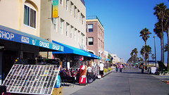 海灘商店街 (by 張家振) 海灘商店街 (by 張家振)