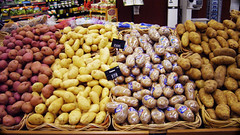 potatos,potatos,potatos (by Roca Chang) potatos,potatos,potatos (by Roca Chang)