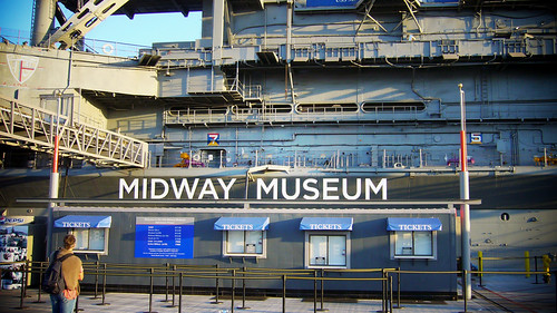Midway (by Roca Chang)