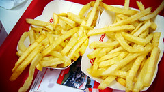 IN-N-OUT 薯條 (by Roca Chang)